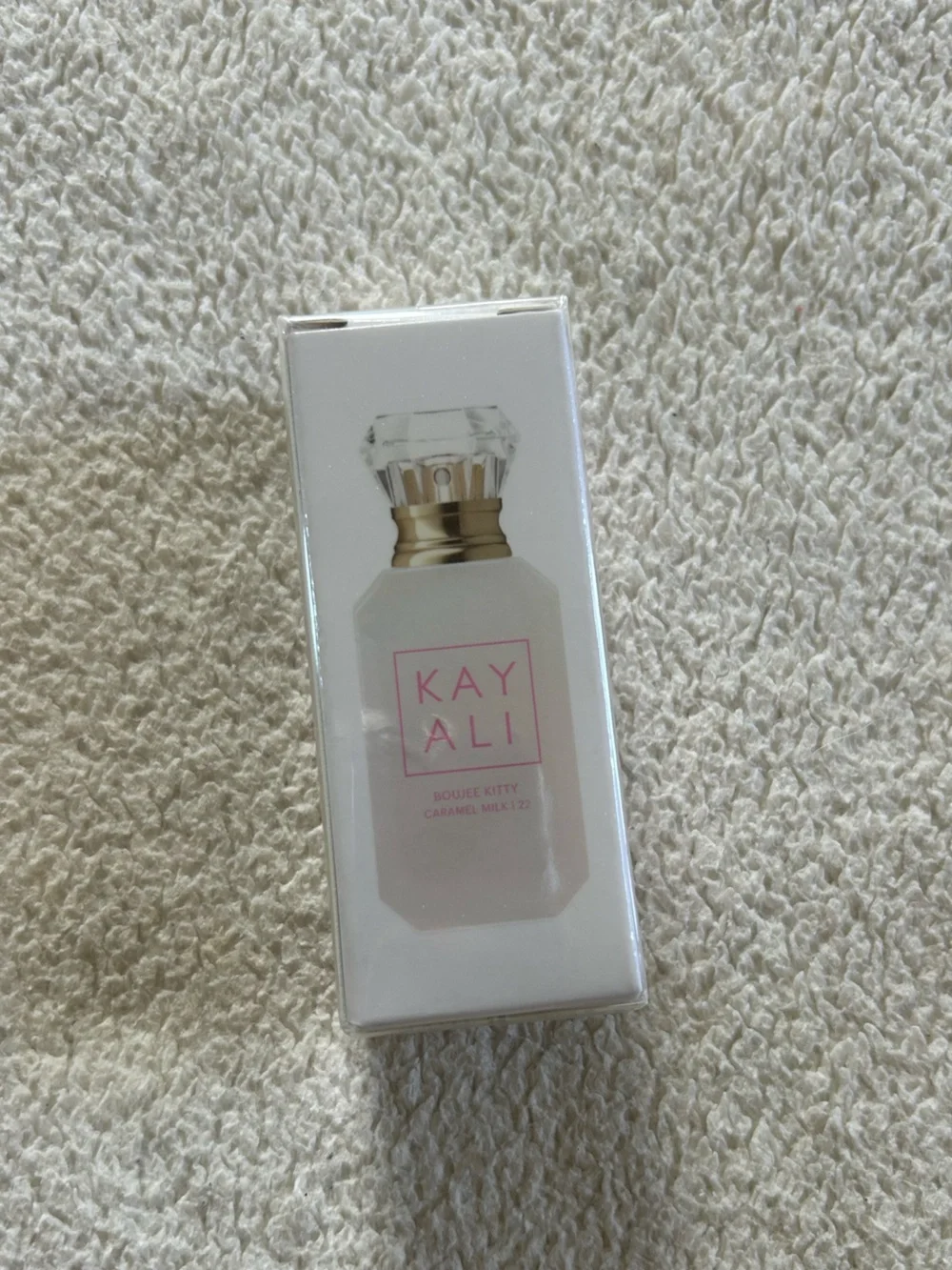 Kayali boujee kitty