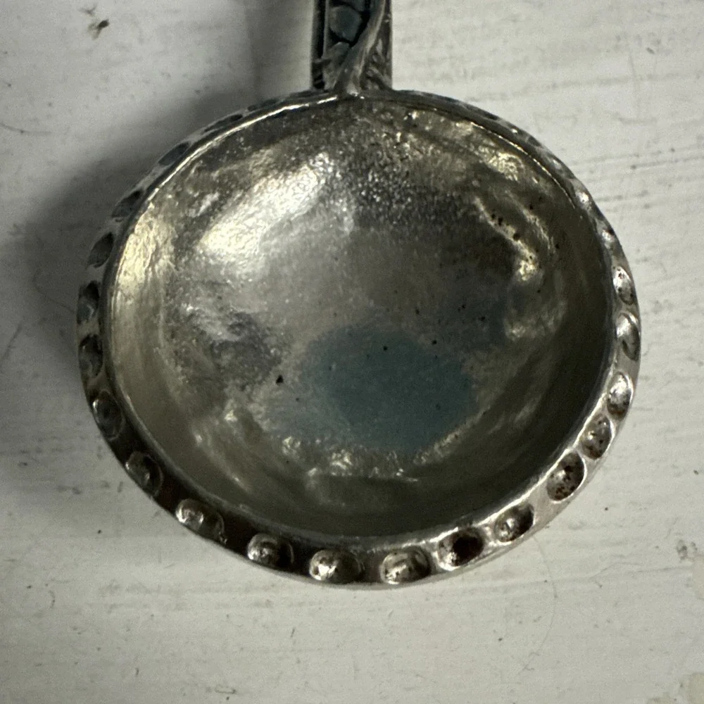 N/A ornate pewter