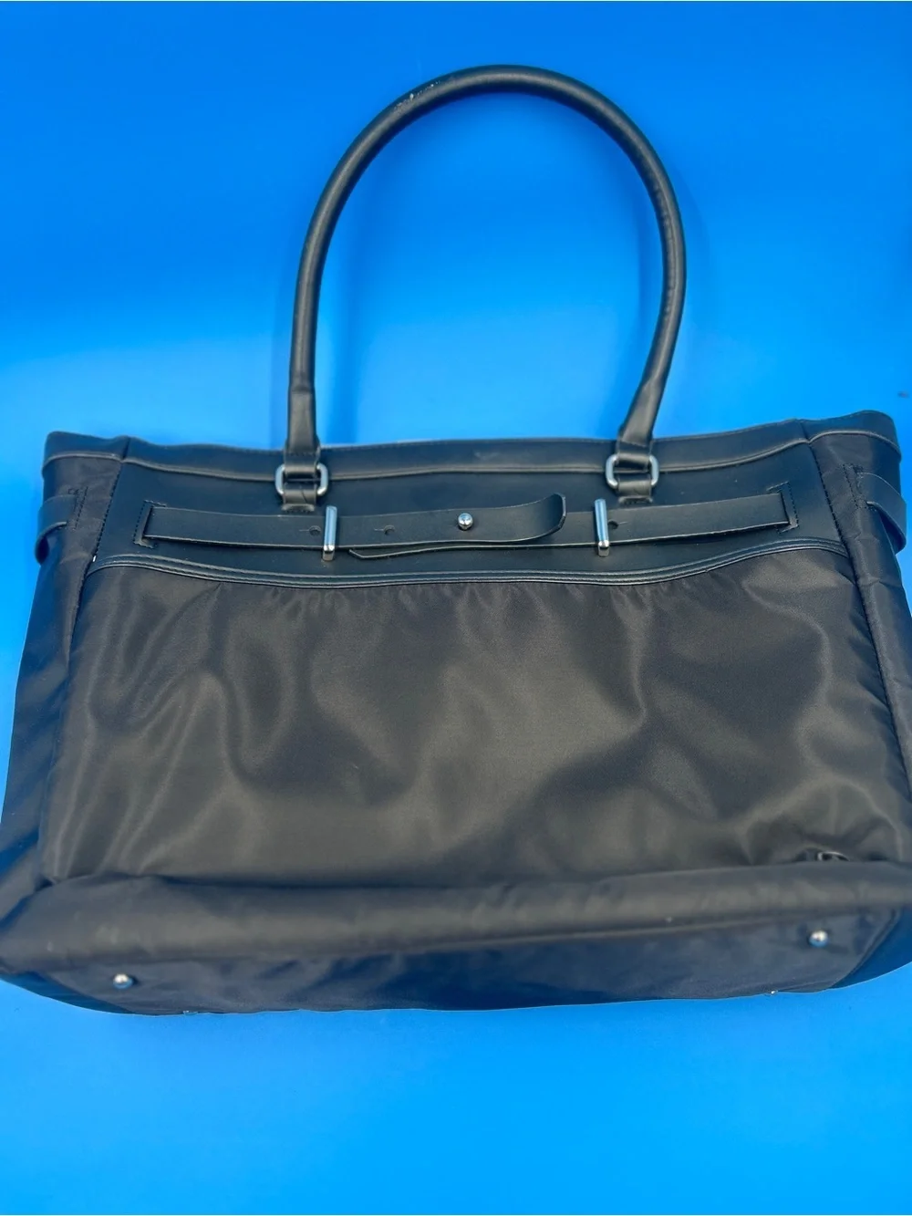 Swiss Gear sleek black