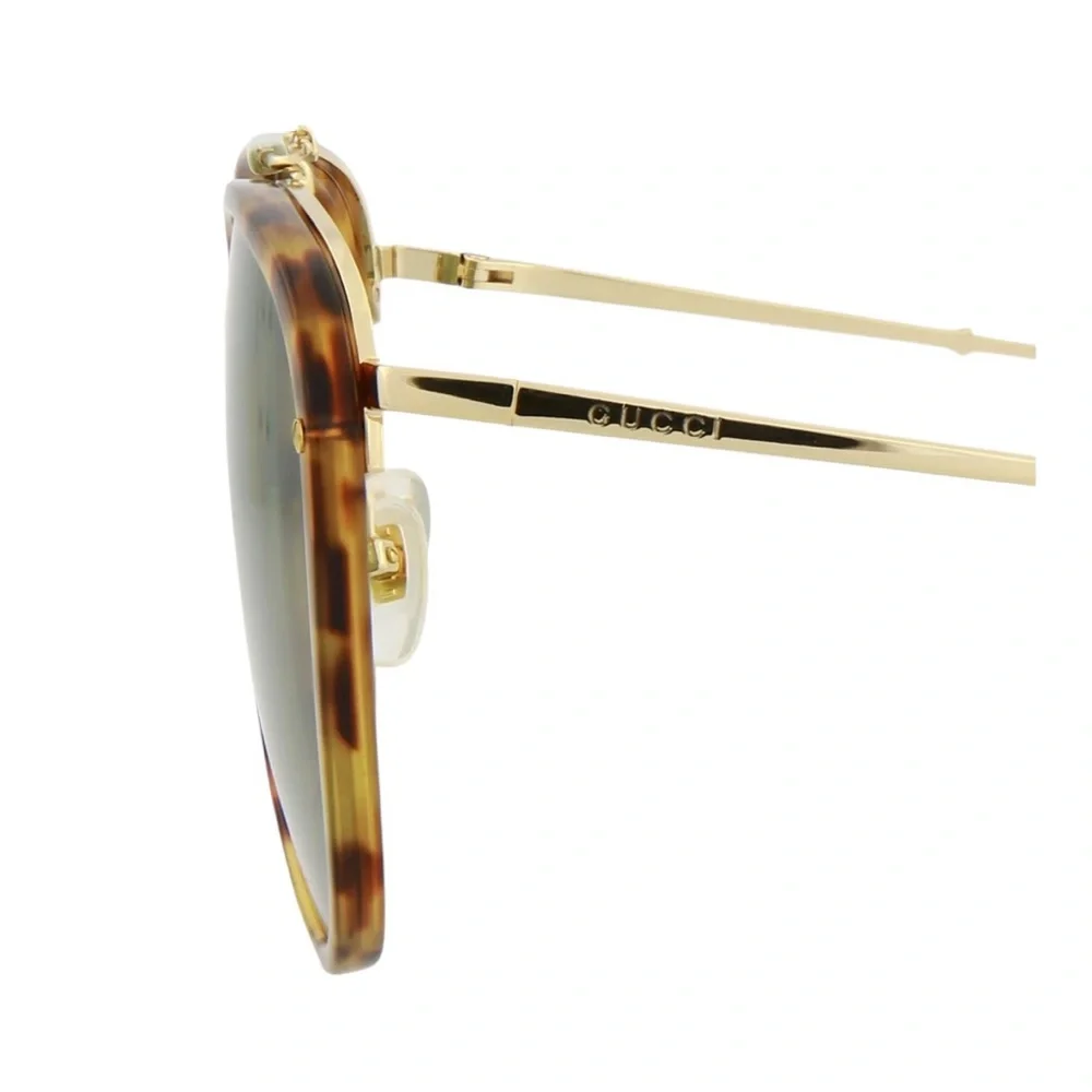 Gucci sunglasses model