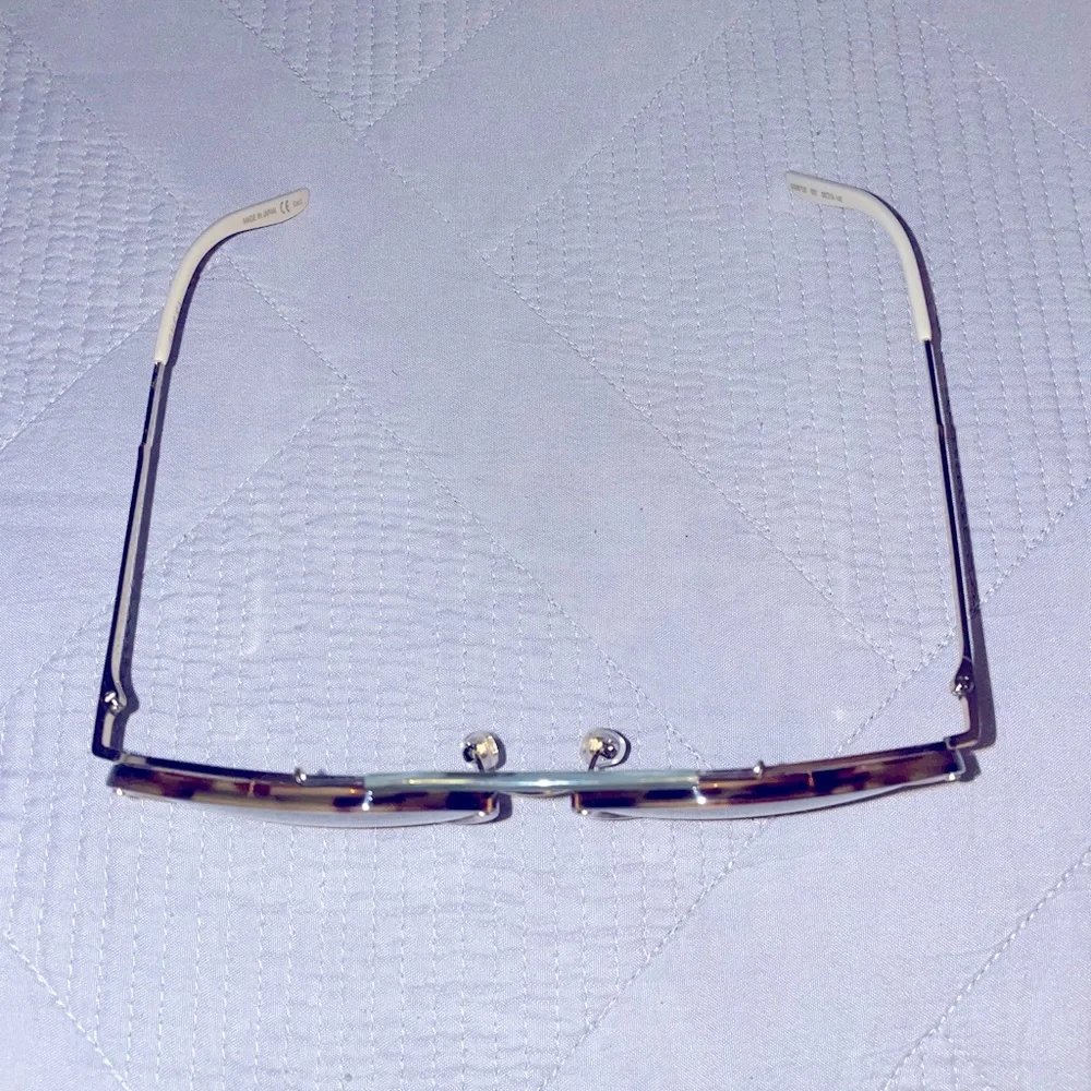 Gucci sunglasses model
