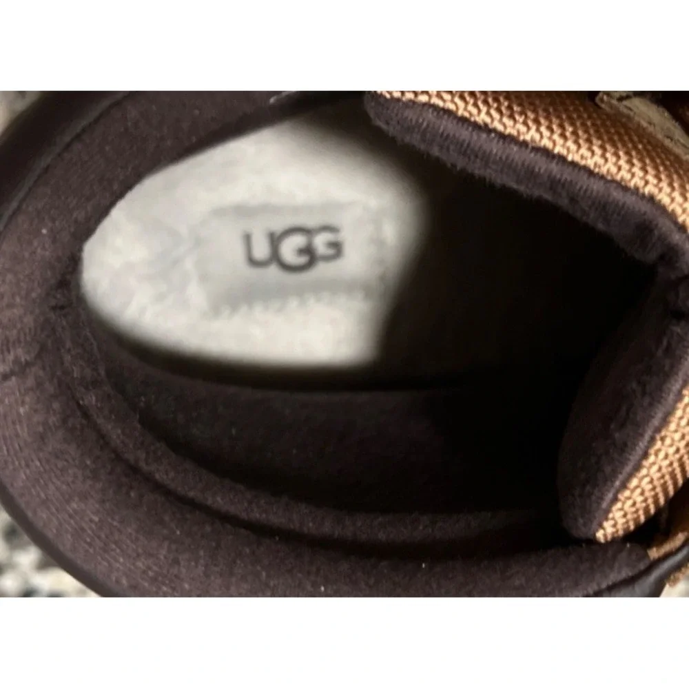 UGG gatson brown