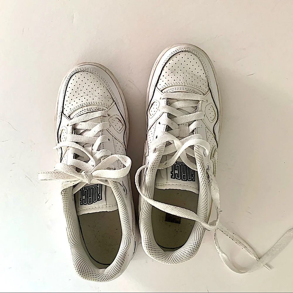 Nike force white