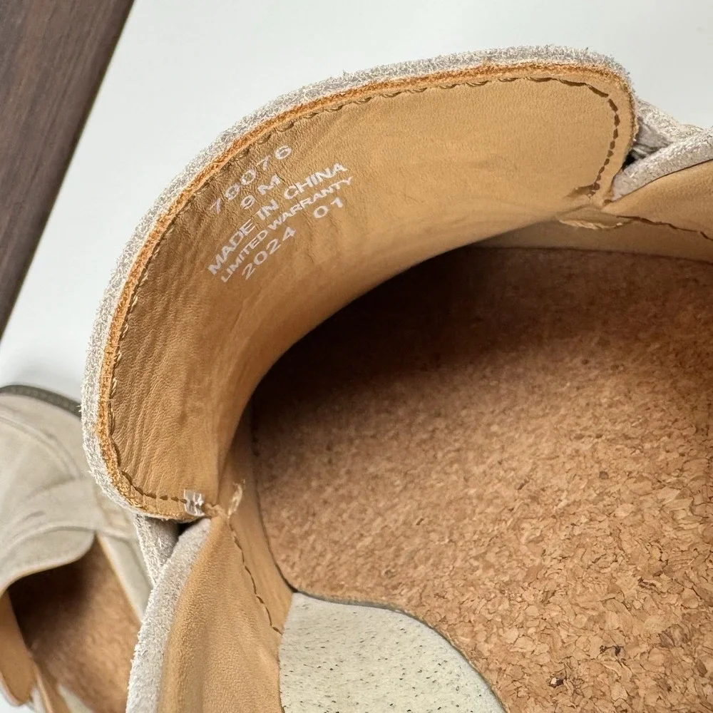 FootJoy sku#1830 suede