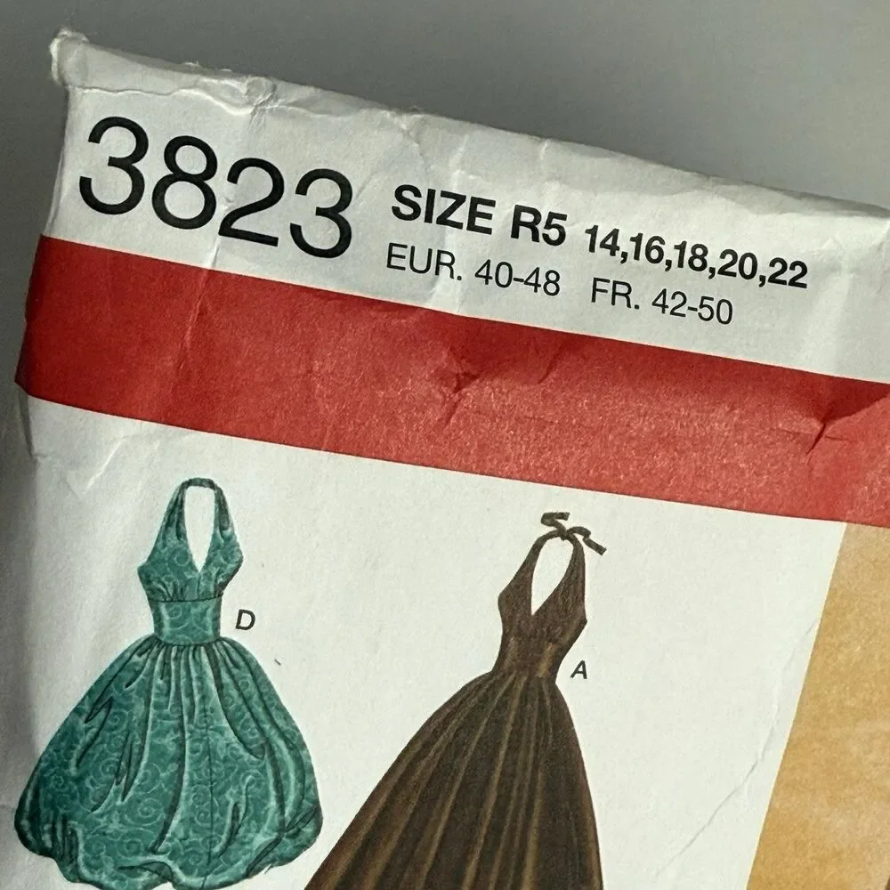 Simplicity 3823 day