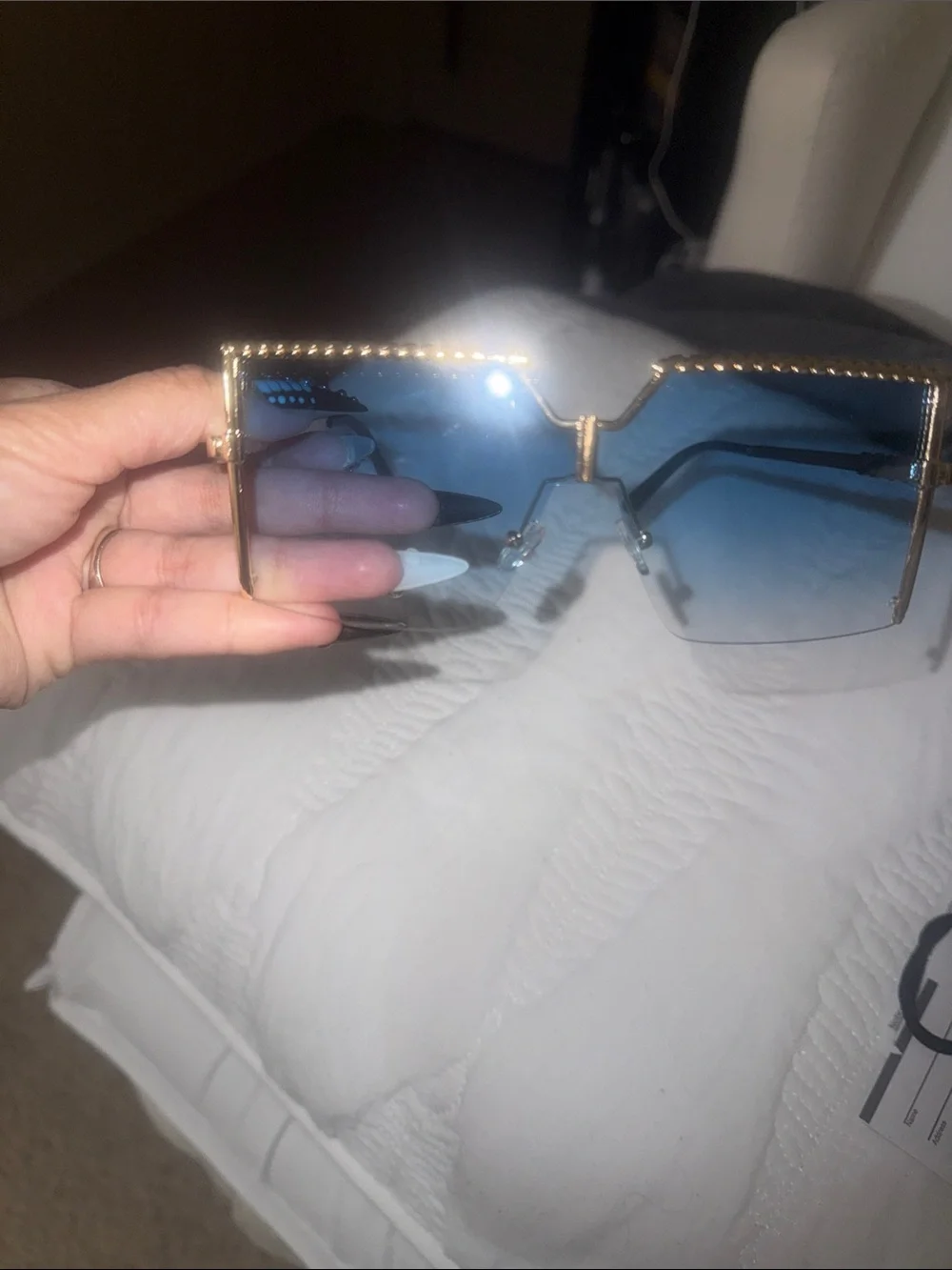 N/A stylish rimless