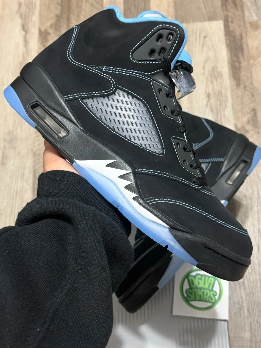 Jordan 5 Black Metallic UNC