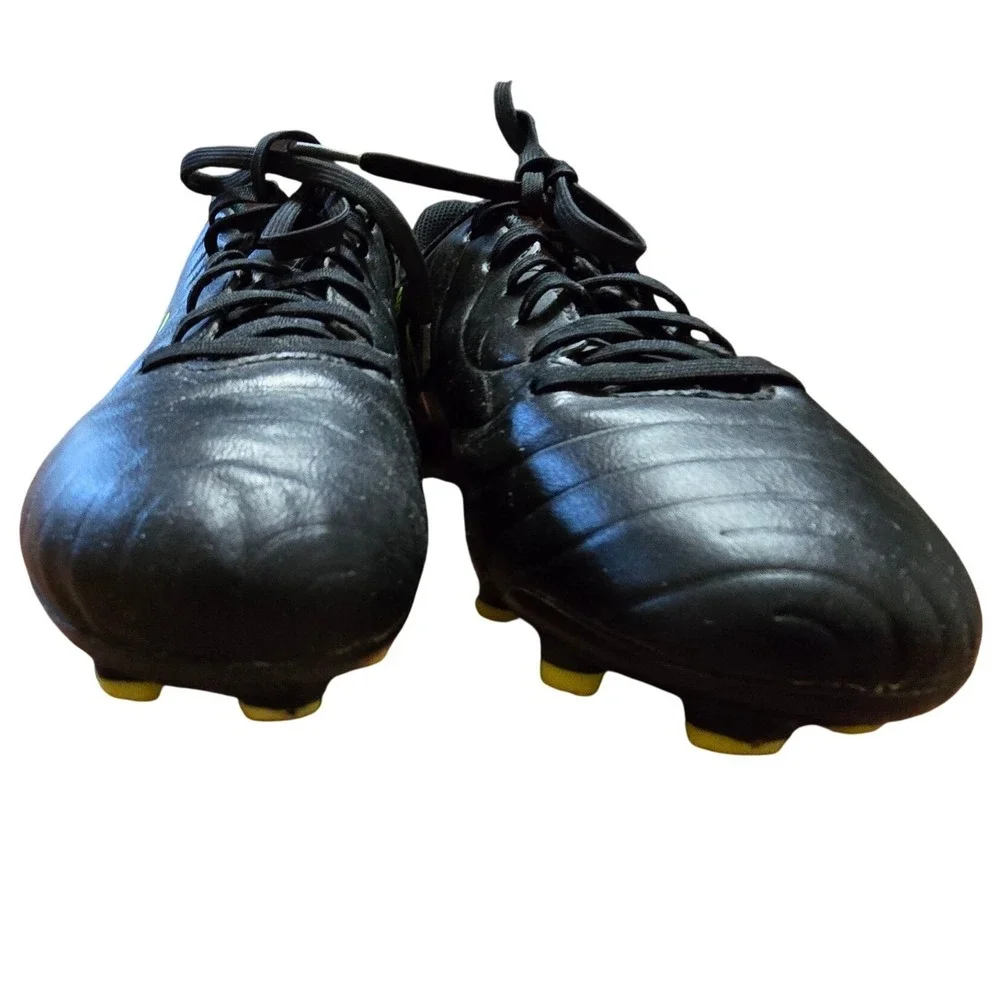 Nike classic performance