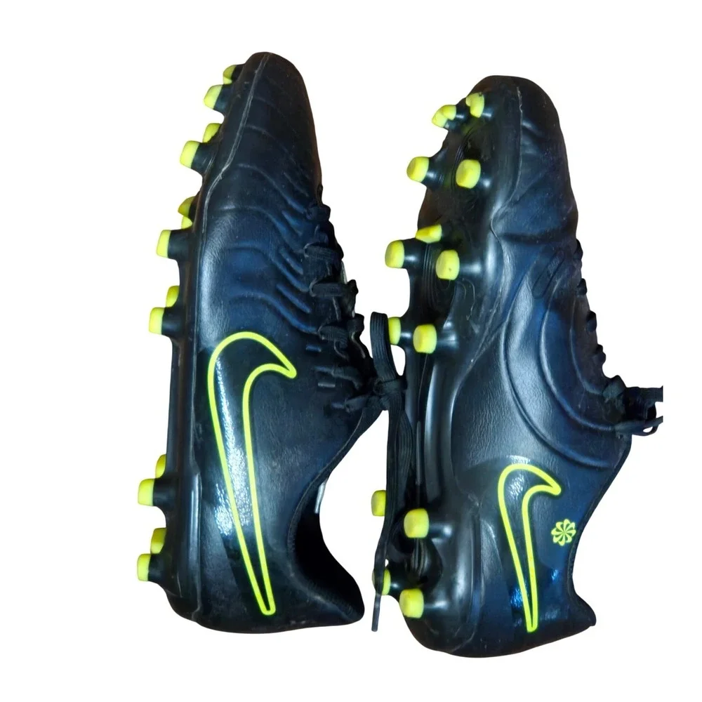 Nike classic performance