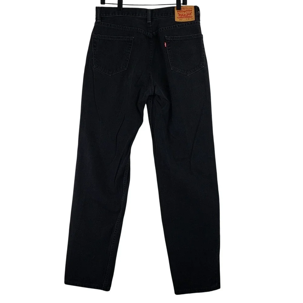 Levis levi 550