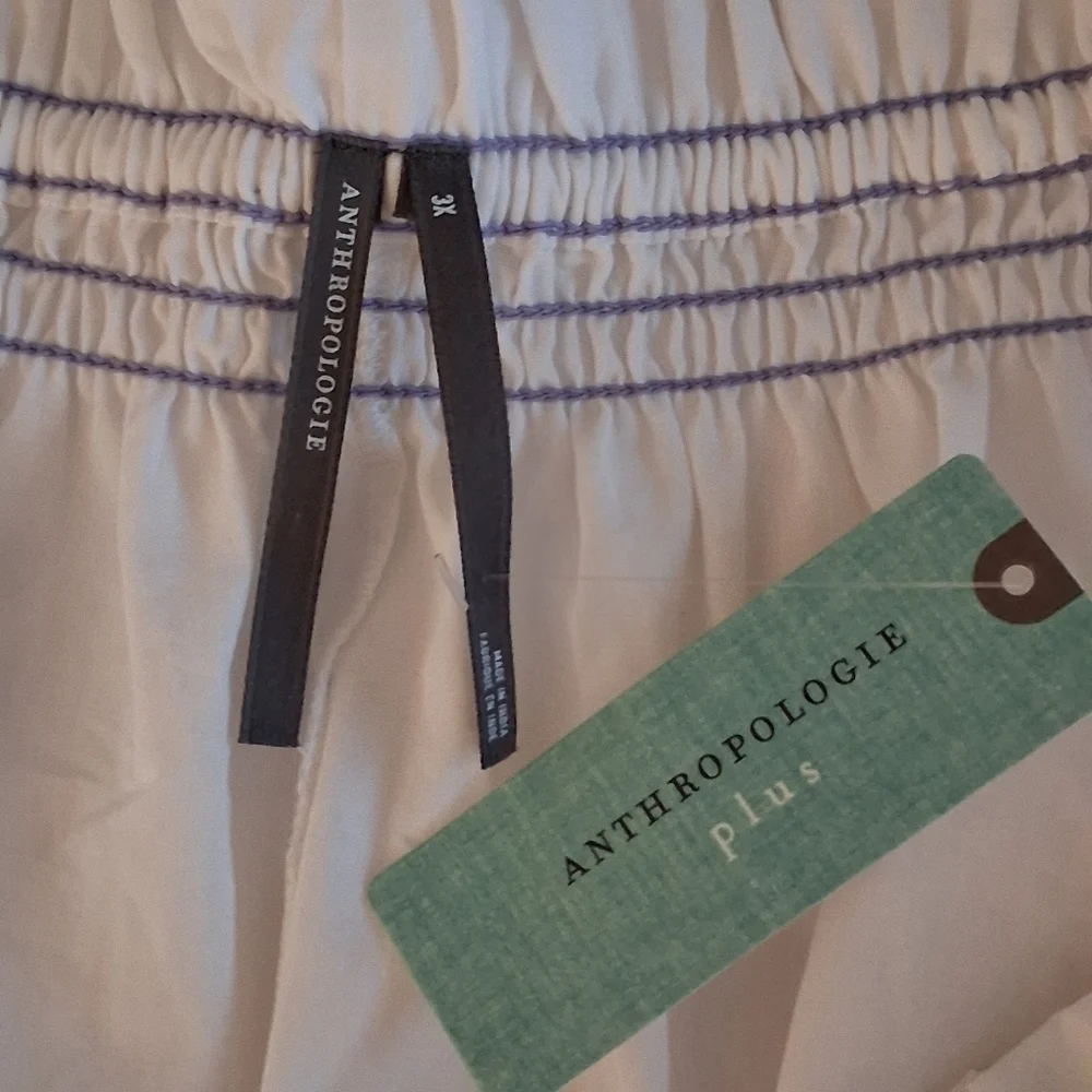 Anthropologie 260916 puff