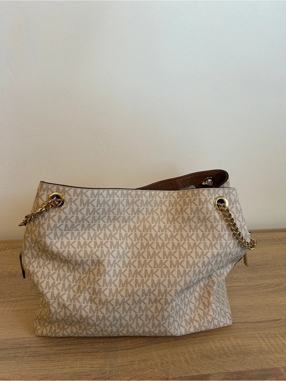 Michael Kors authentic michael