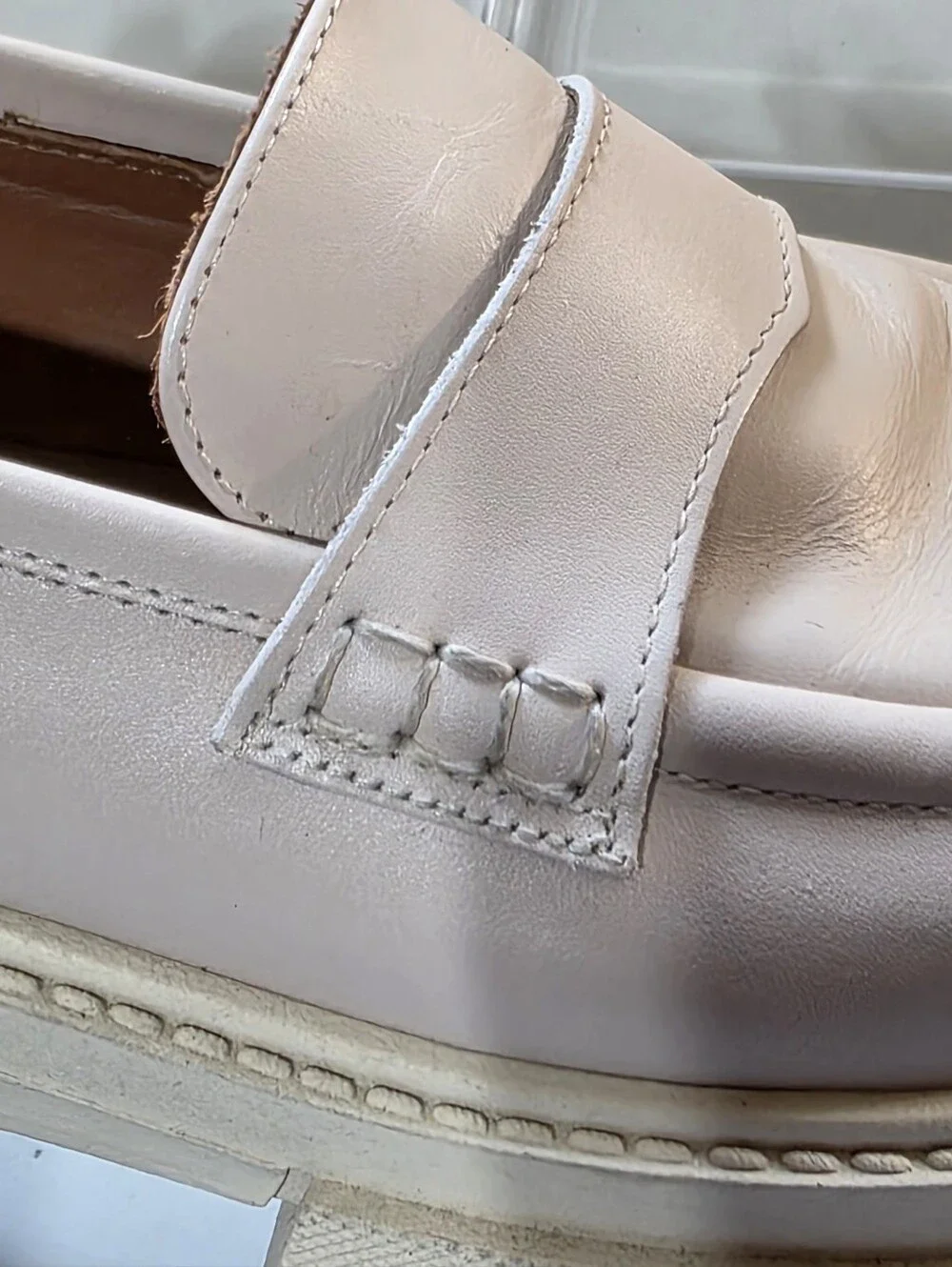 ALOHAS TRAILBLAZER LEATHER LOAFERS CREAM IVORY SZ 39(US 8-8.5)