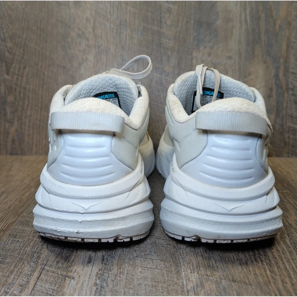 Hoka One One hoka one