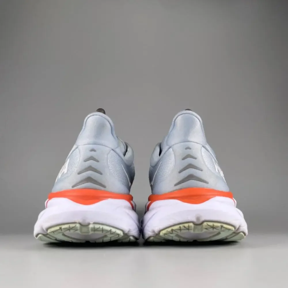 Hoka One One hoka one