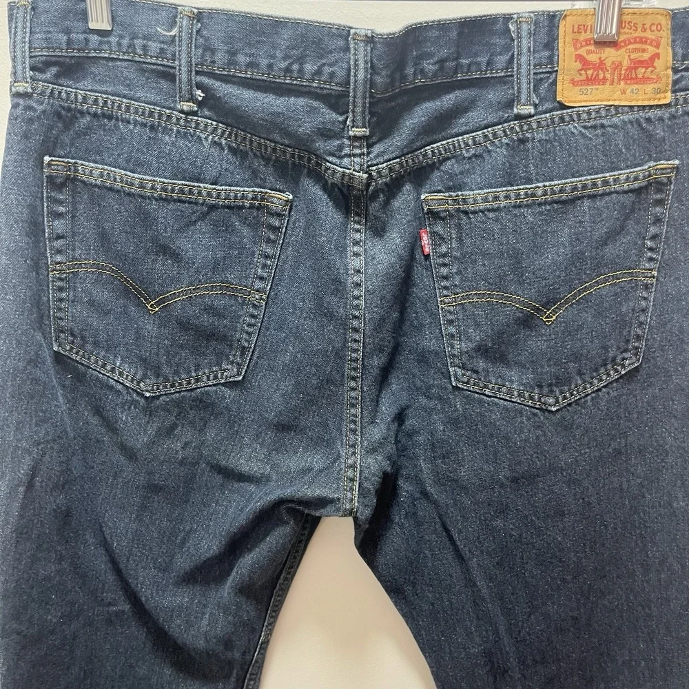 Levis elevate your