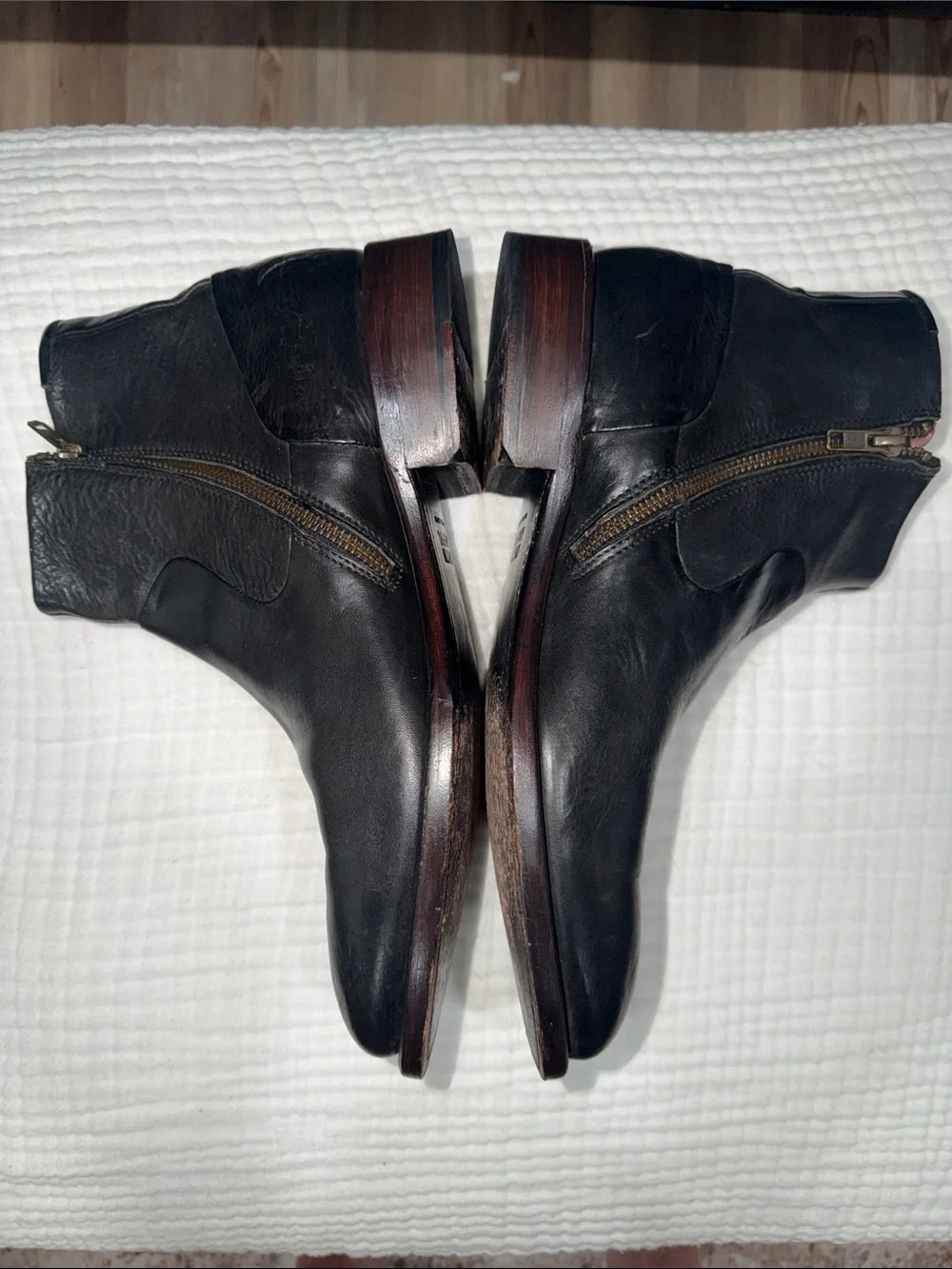 Johnston & Murphy stylish black