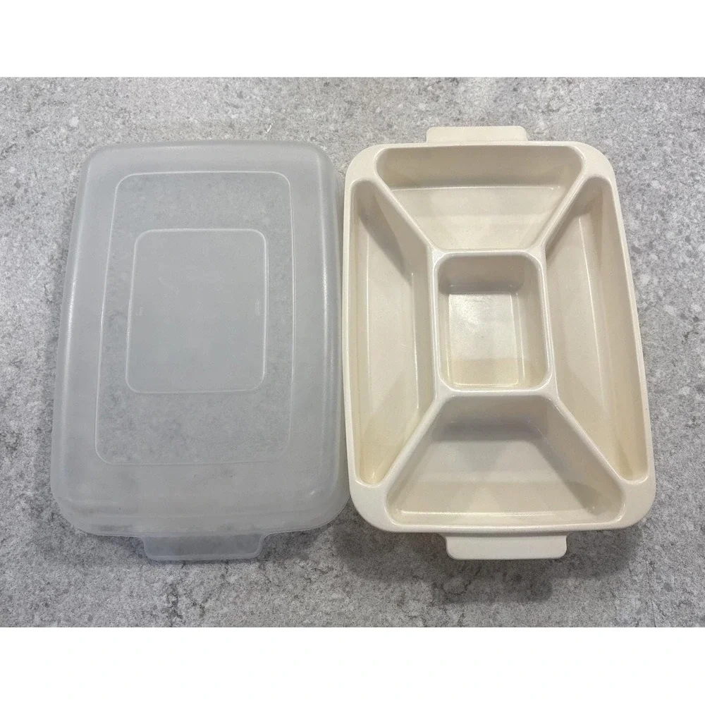 VTG Rubbermaid Servin Saver 0833 Divided Serving Vegetable Tray Almond
