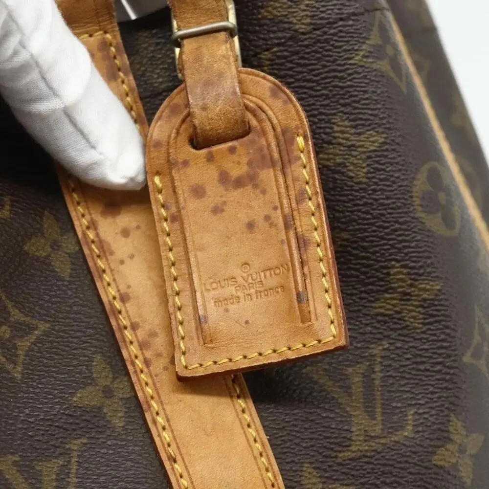 Louis Vuitton height 17