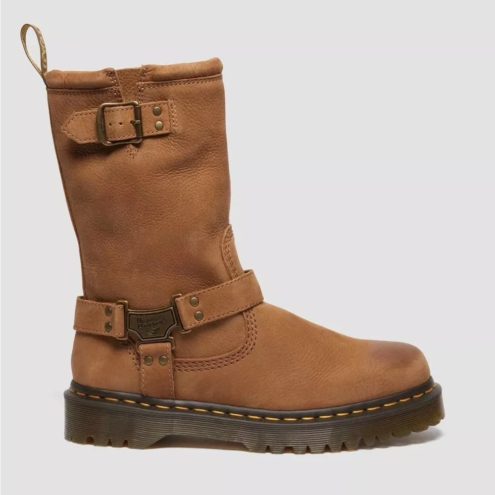 Dr. Martens sturdy brown