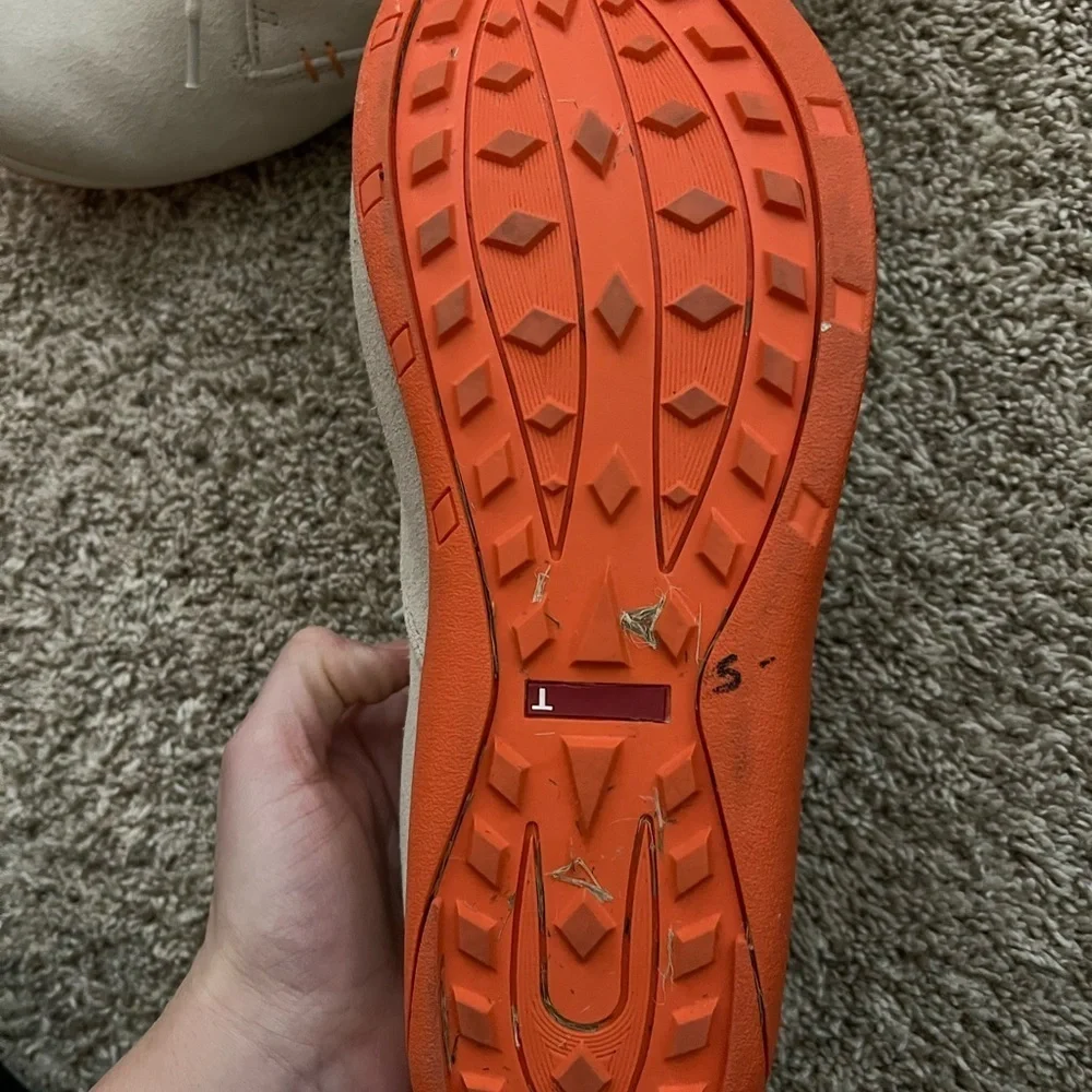 True Linkswear step into