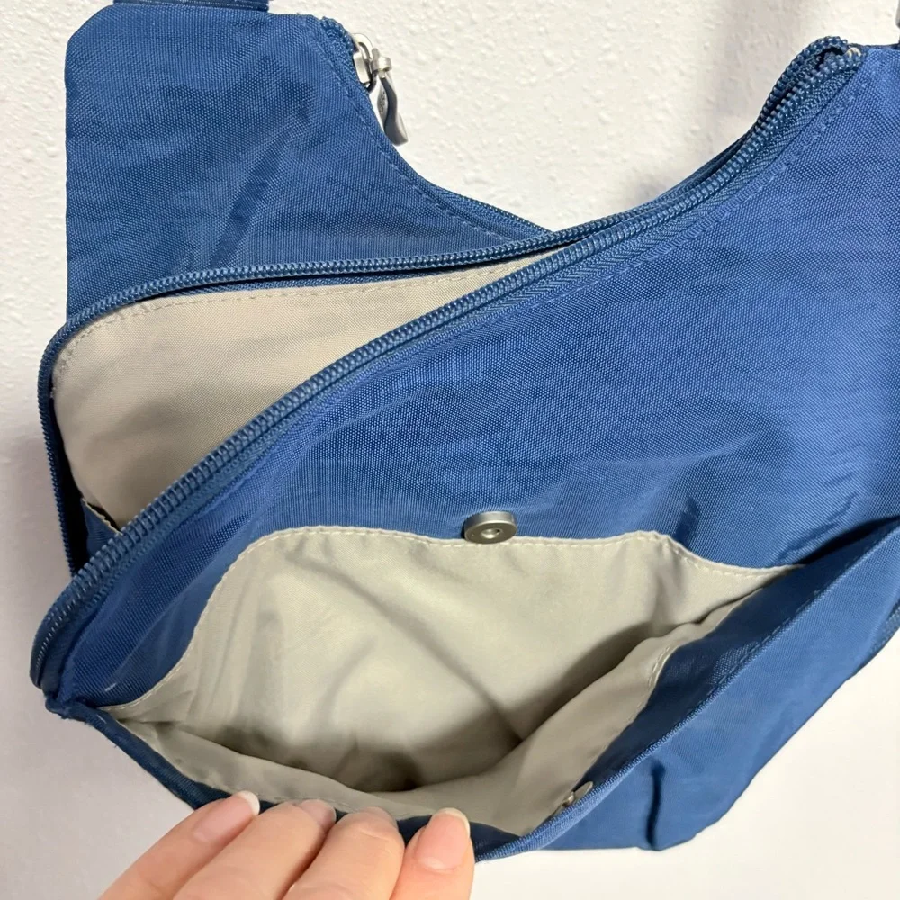 Baggallini criss cross
