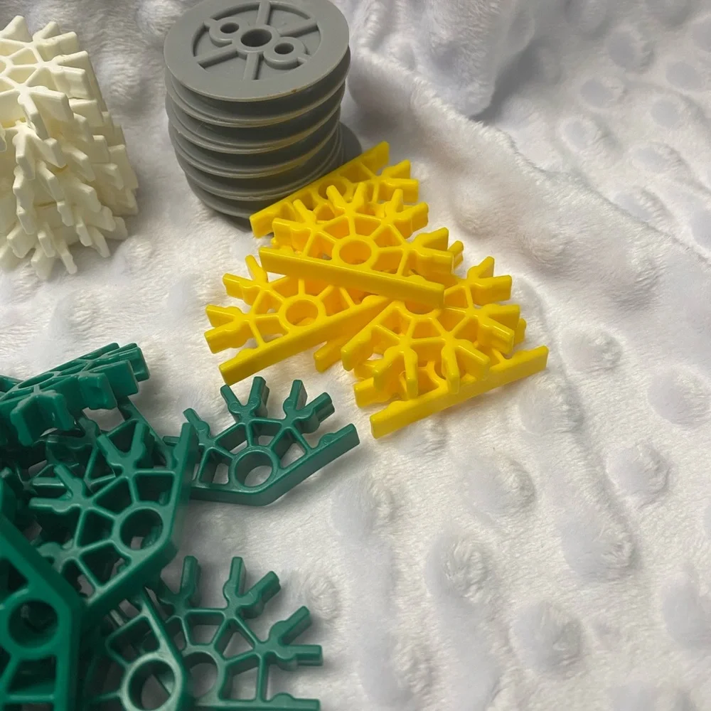 K’NEX 385 pieces