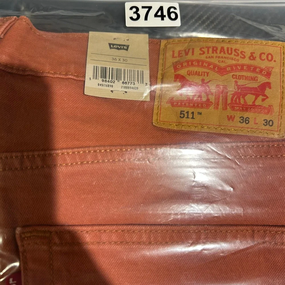 Levis levi 511