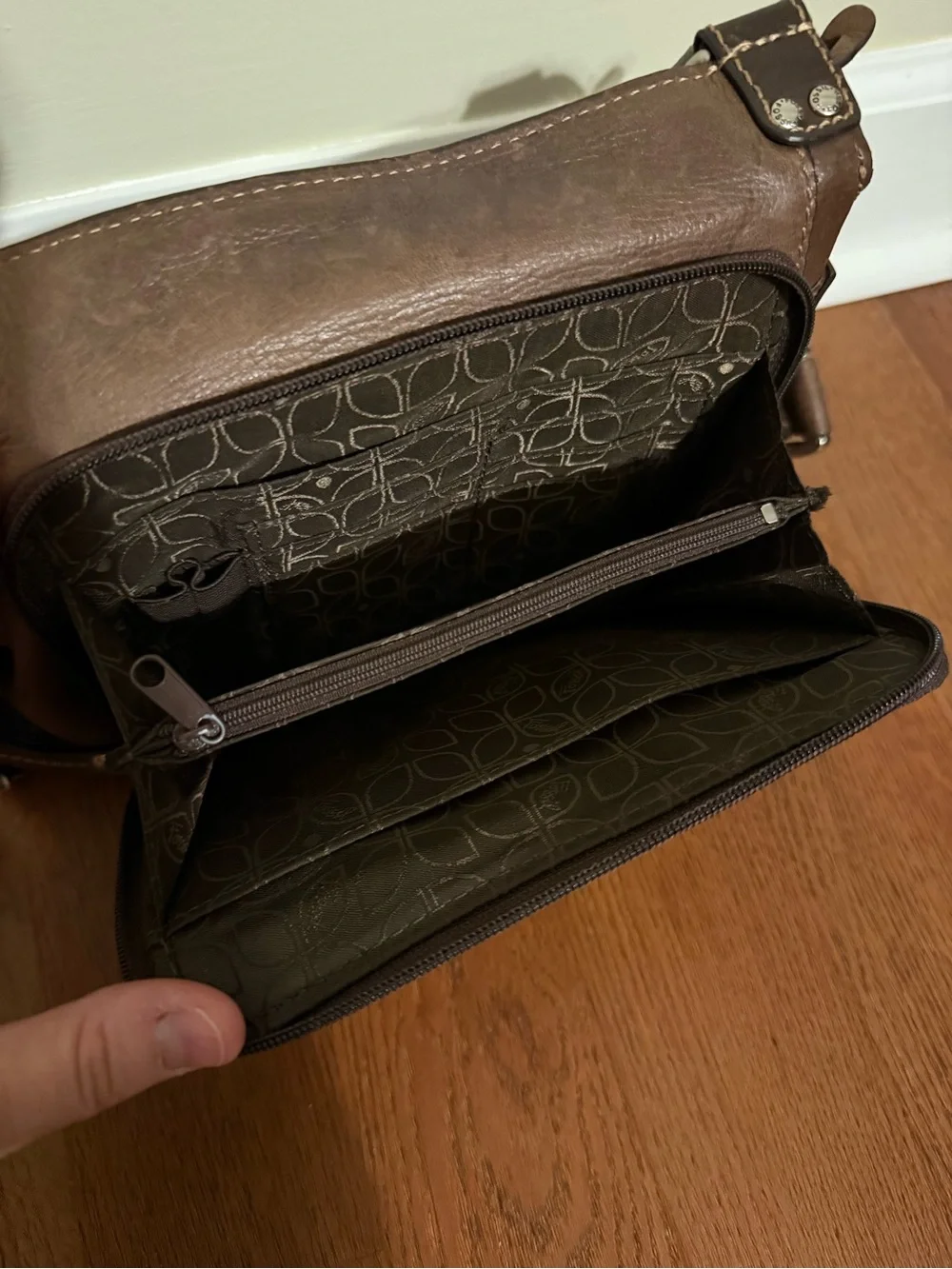 Fossil brand style