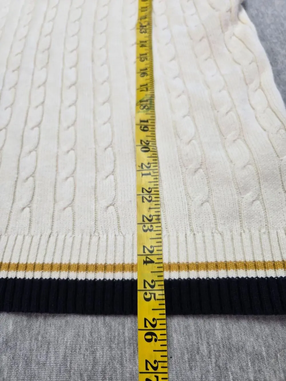 Uniqlo sweater vest
