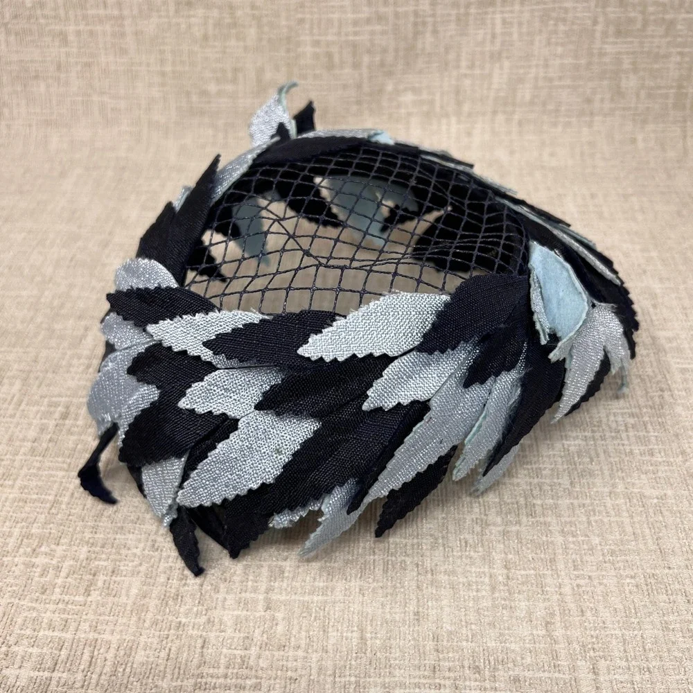 Vintage Leaf Fascinator Cocktail Hat Women One Size Navy Silver Statement‎ Retro