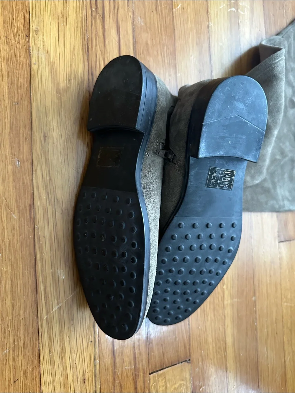 Aldo tall suede