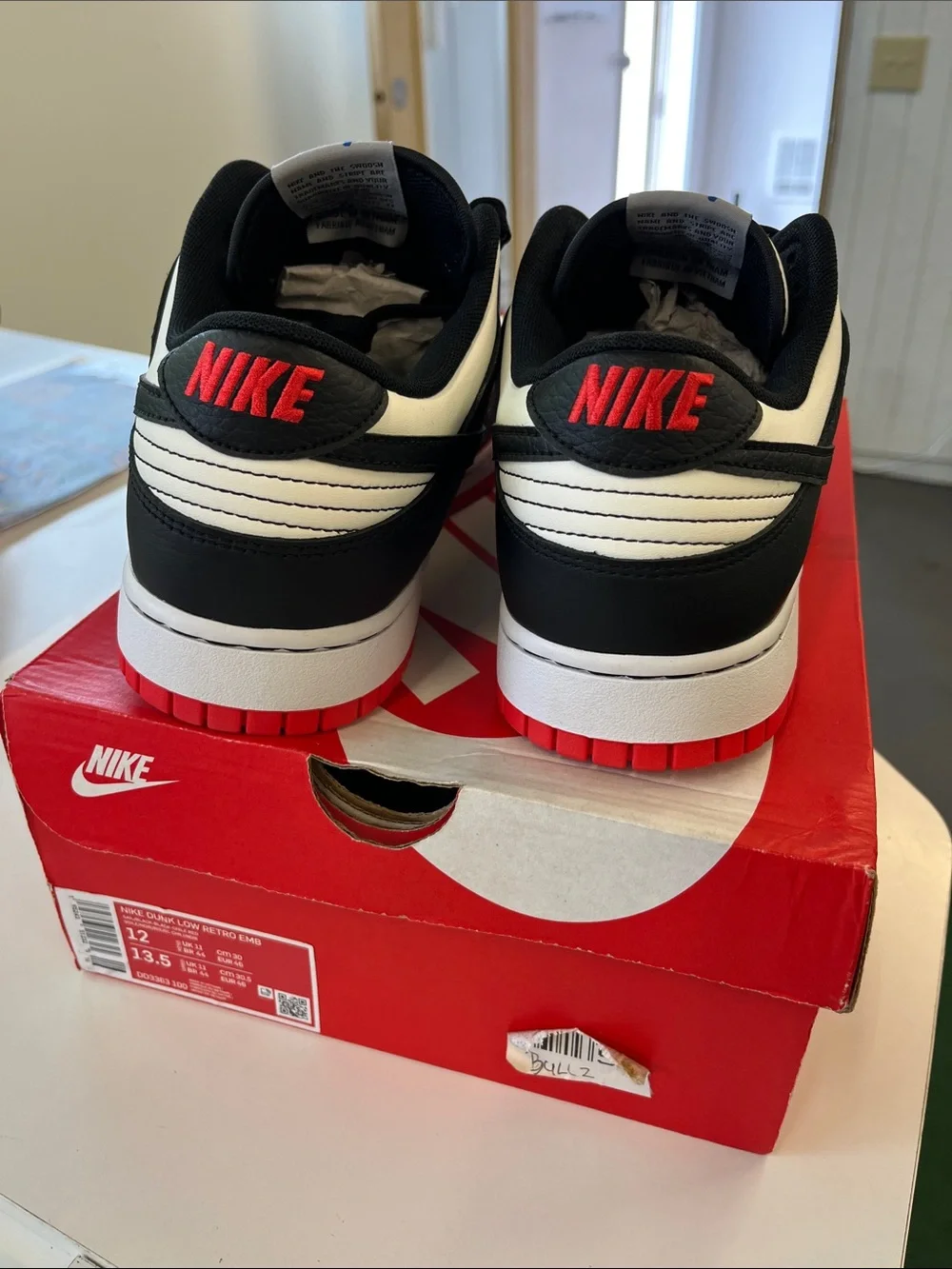 Nike classic low