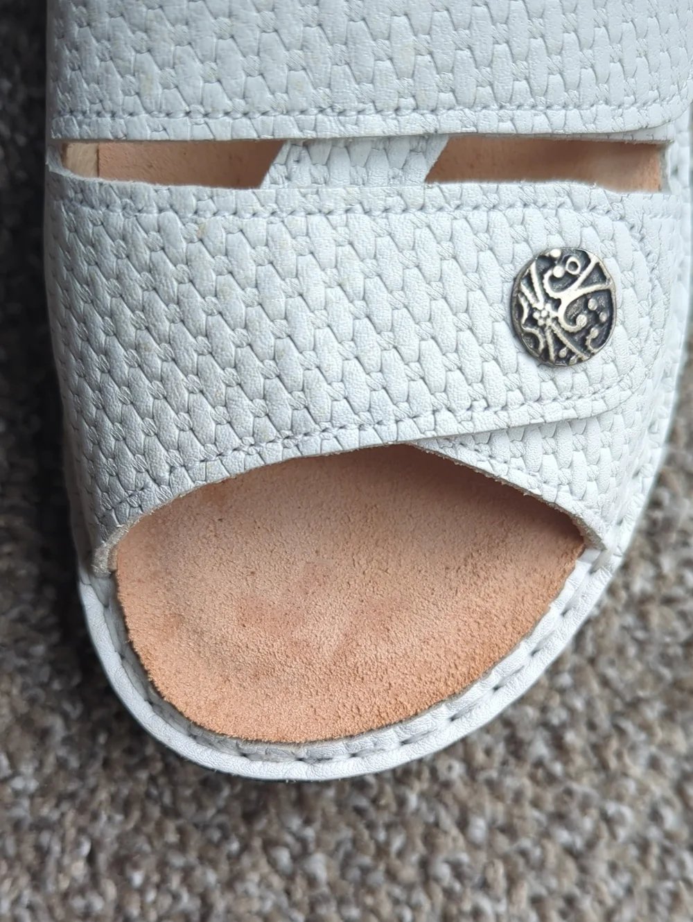 Finn Comfort excellent white