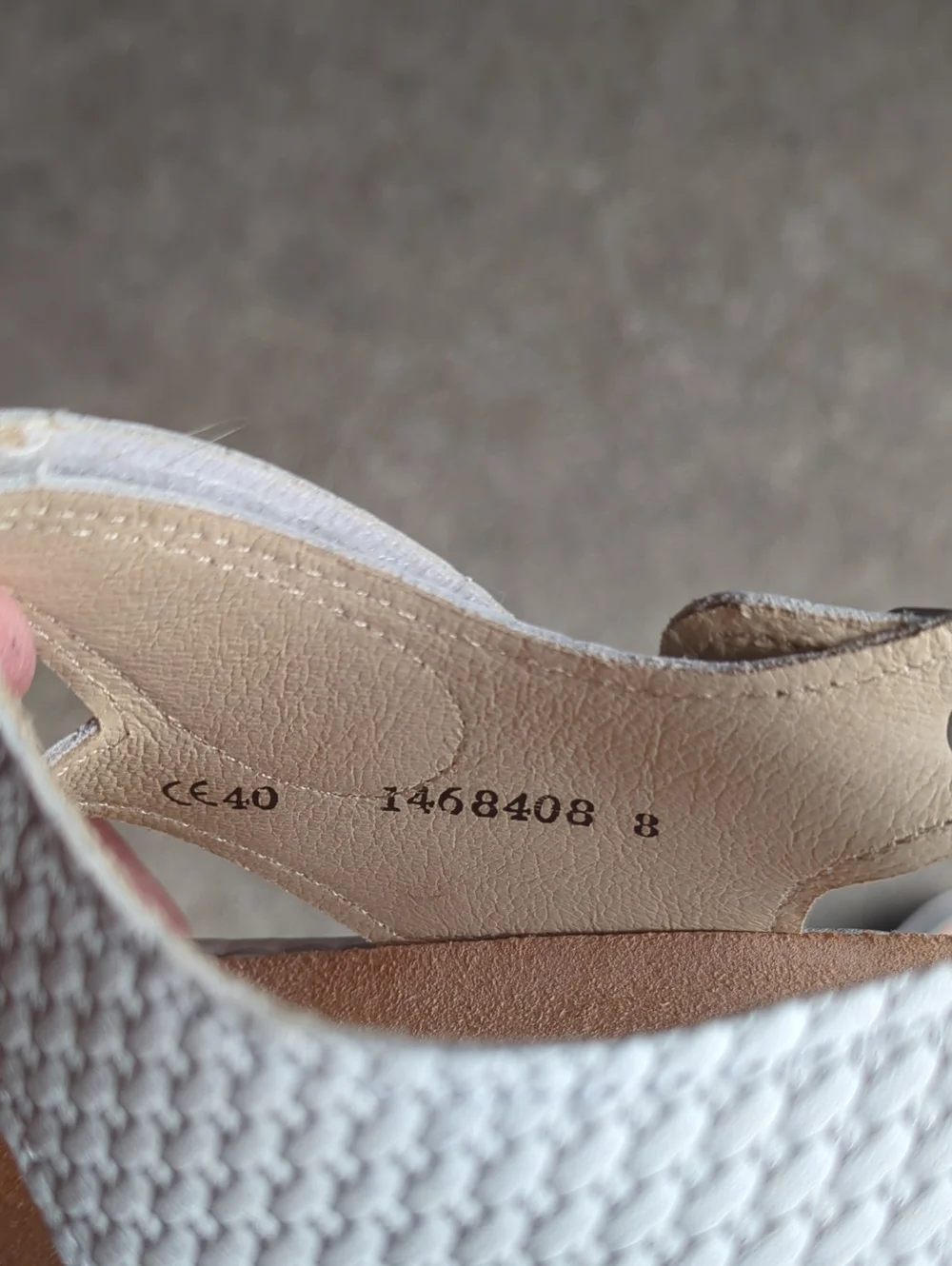 Finn Comfort excellent white