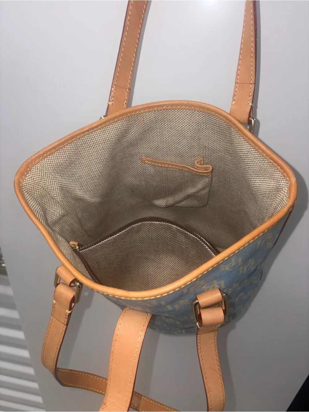 Dooney & Bourke signature dooney