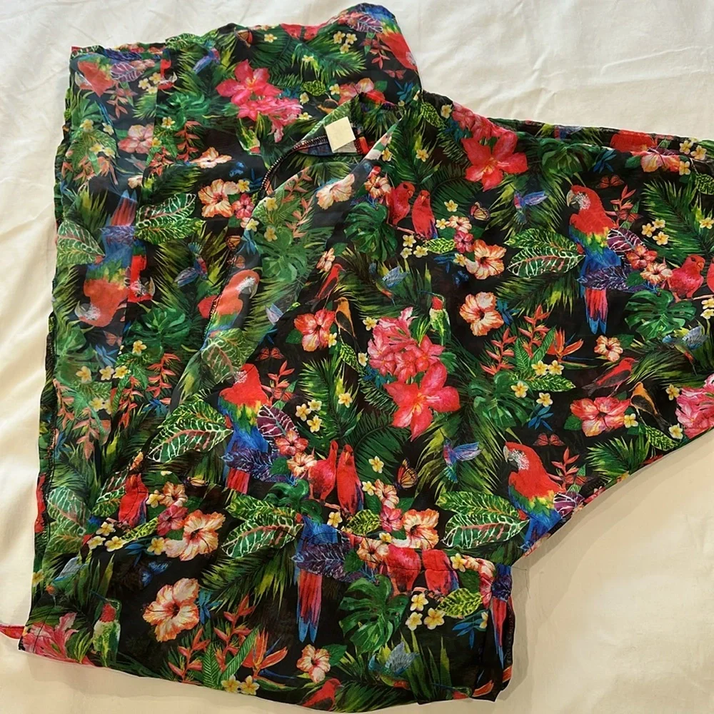 Maar vibrant swim