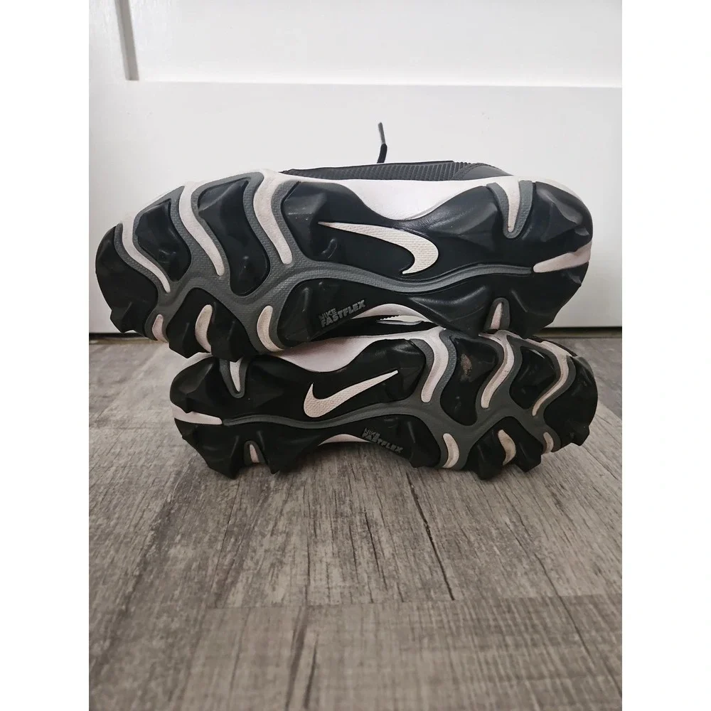 Nike kids black