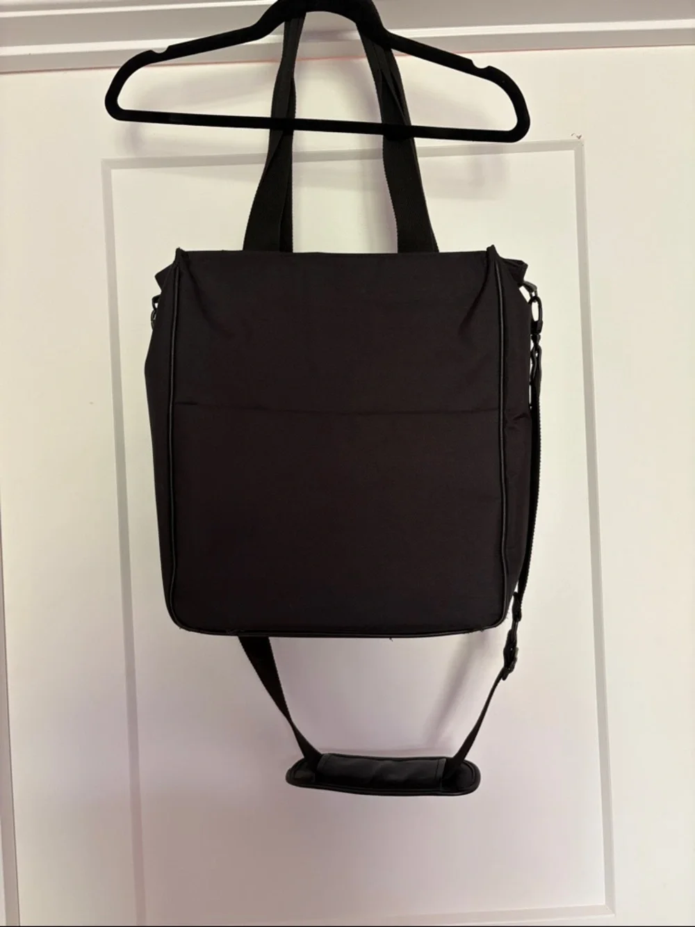 BEIS North to South Bag with Front Zip Pocket