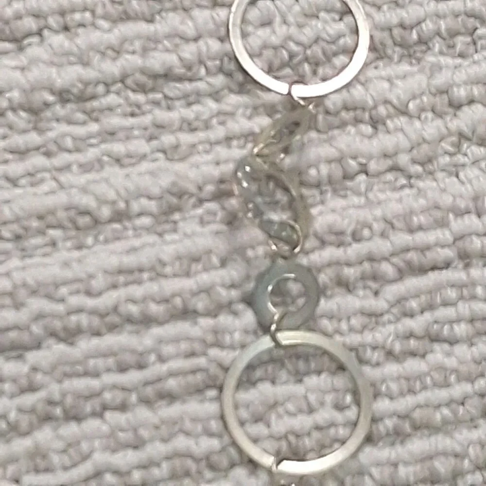 Unbranded silver tone