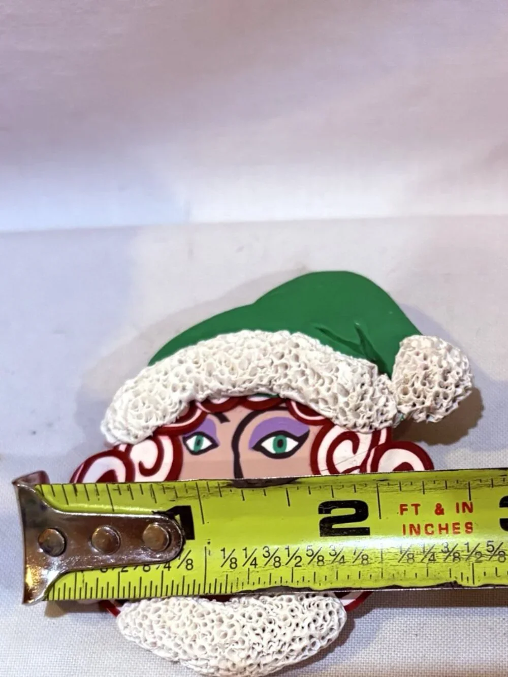N/A brooch made holiday