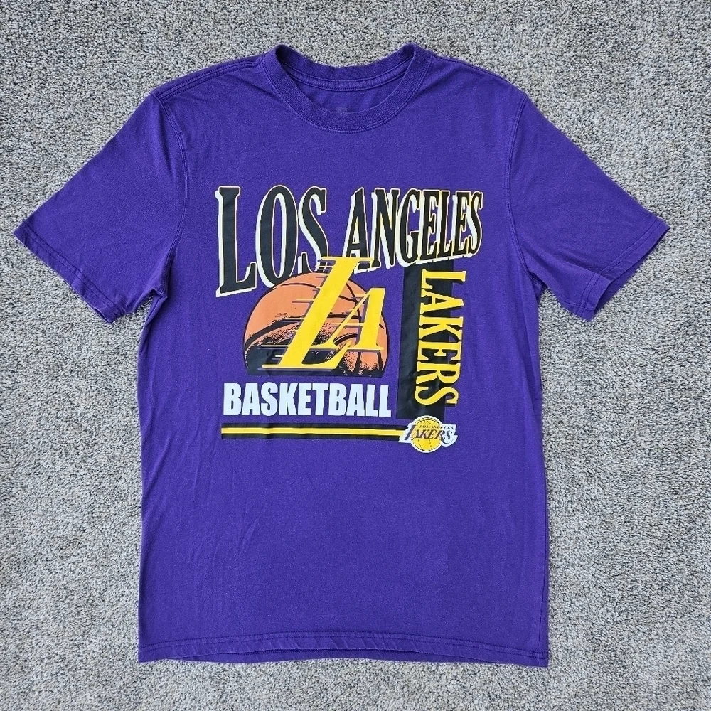 Vintage LA Lakers Los Angeles Spellout T Shirt NBA Basketball USA Unisex M