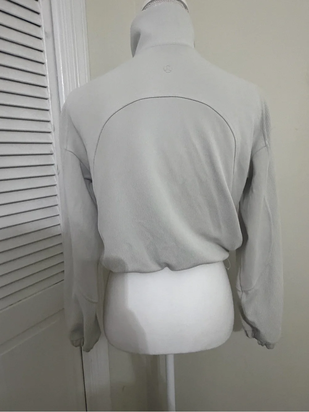 lululemon athletica euc no
