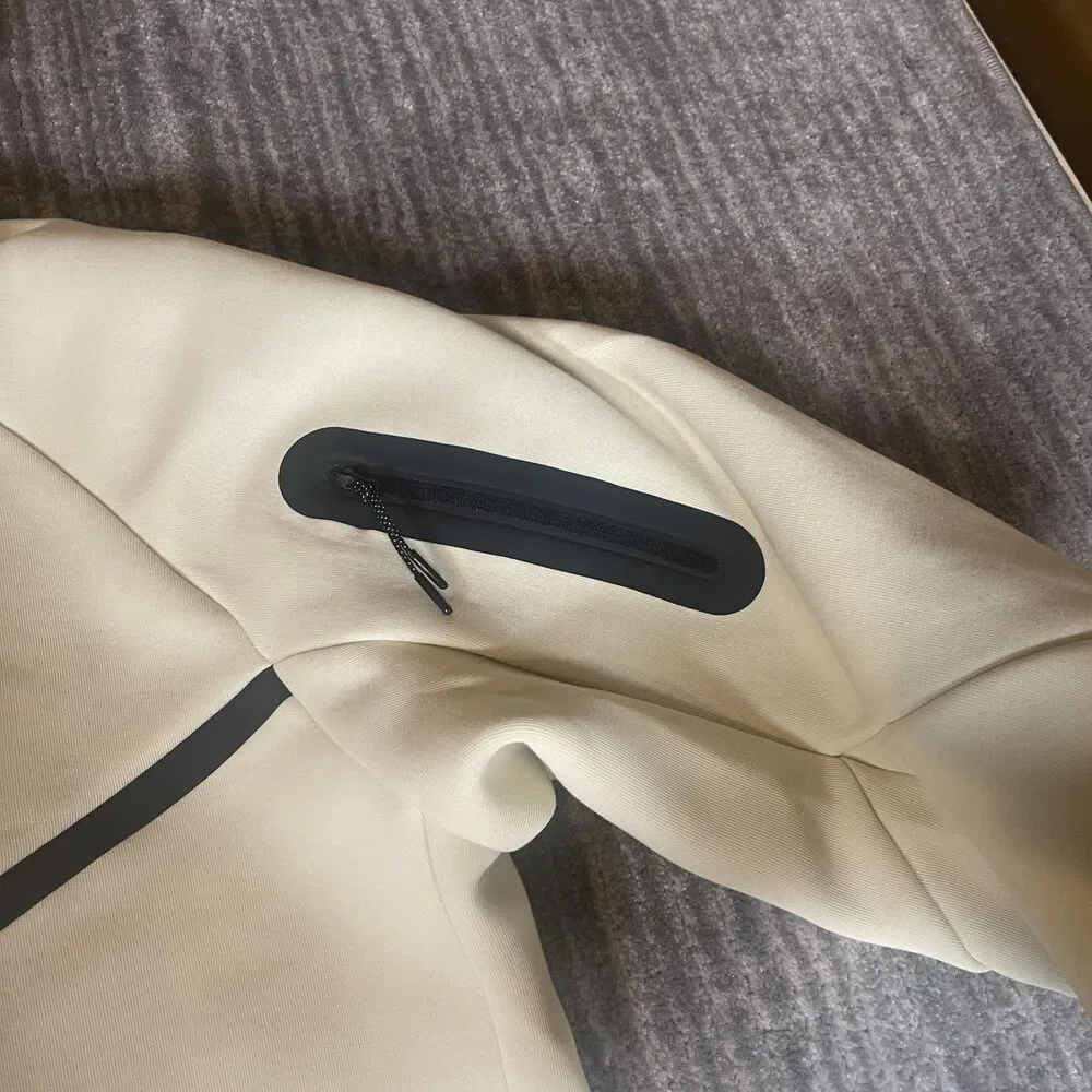 Nike tech fleece