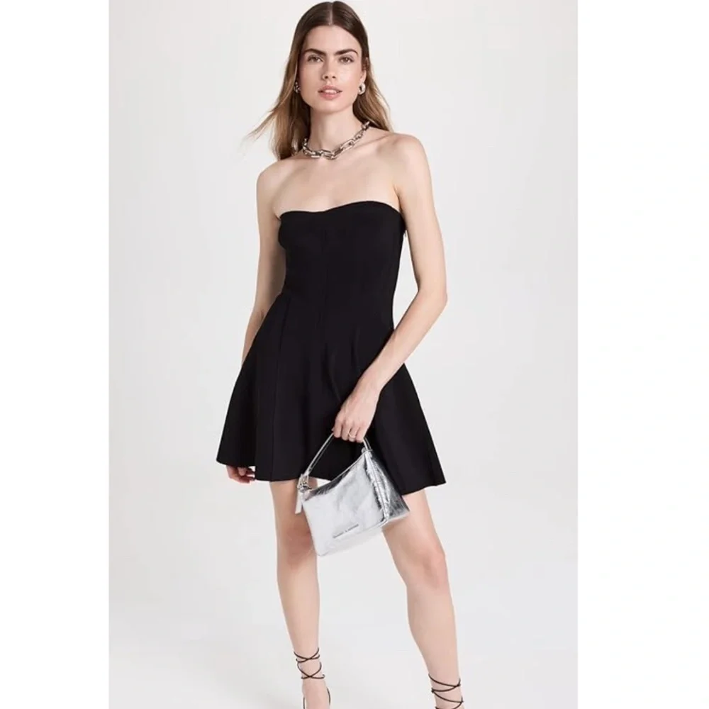 Norma Kamali size tags new