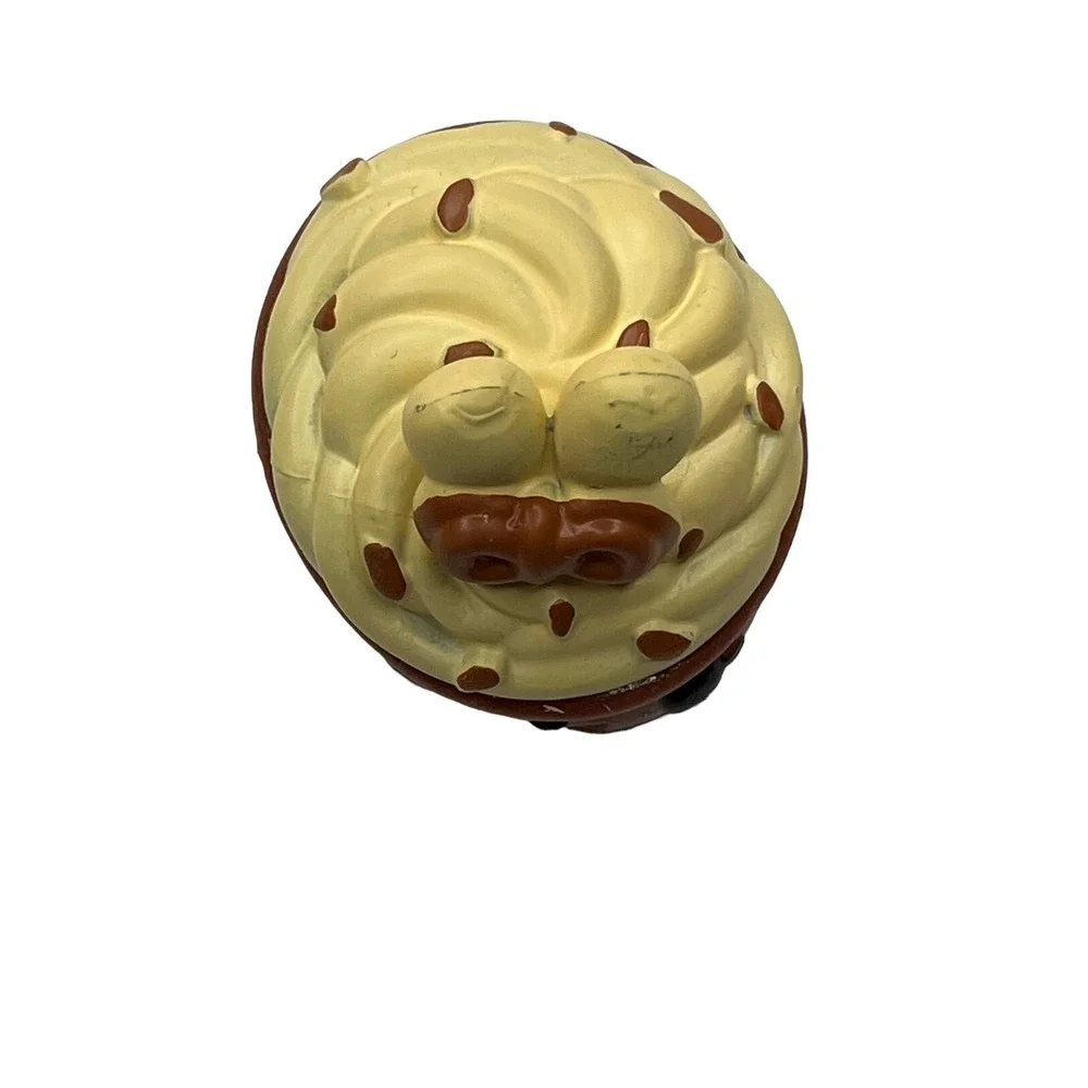 Num Noms soon my