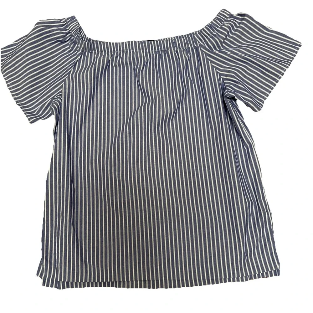 Banana Republic Size M Blue and White Pin Stripe Peasant Style Short‎ Sleeve