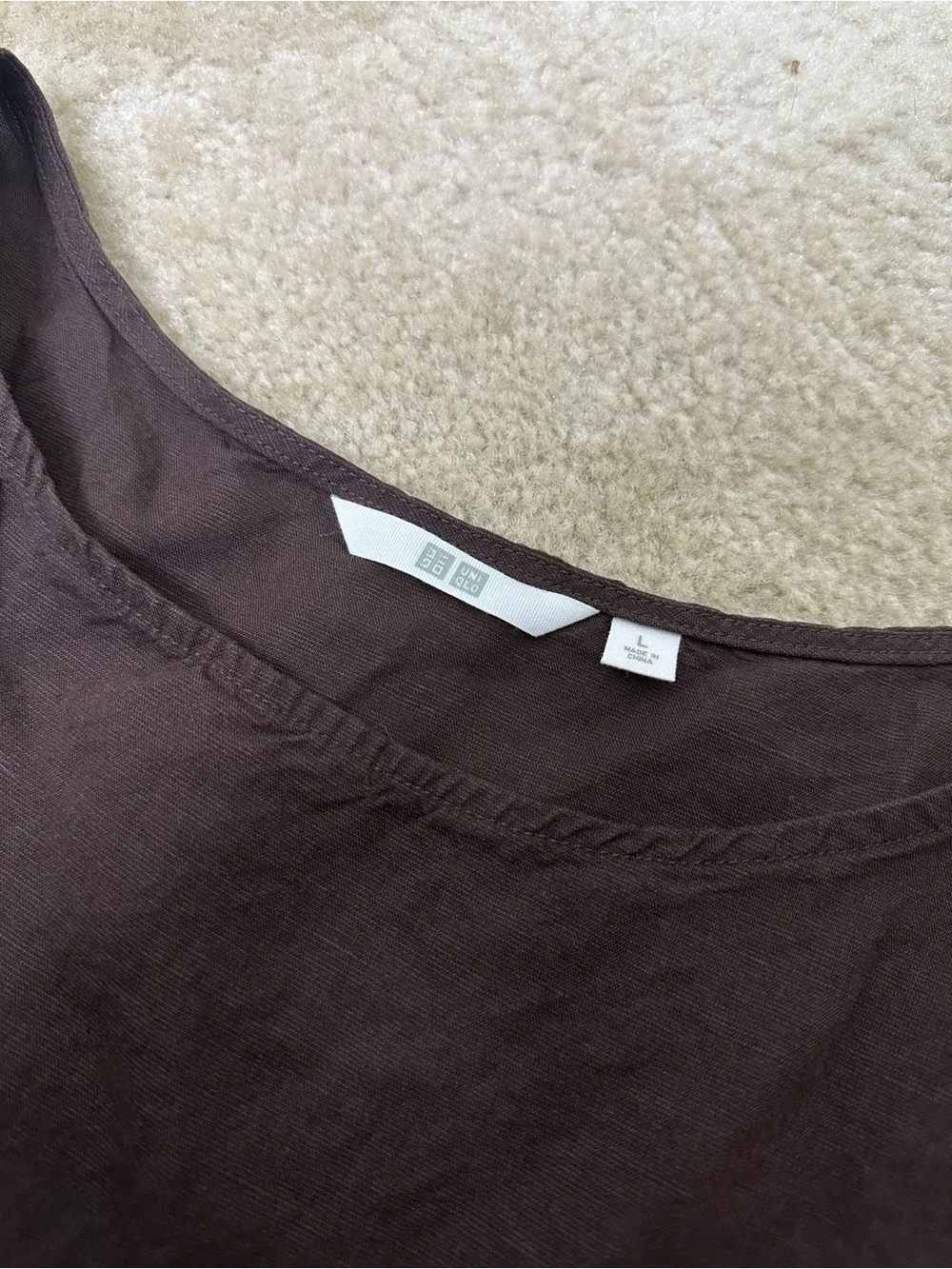 Uniqlo simple sleeveless